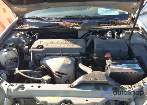 2004 Toyota Camry Le z USA, uszkodzony, nr VIN 4T1BE32K64U860926